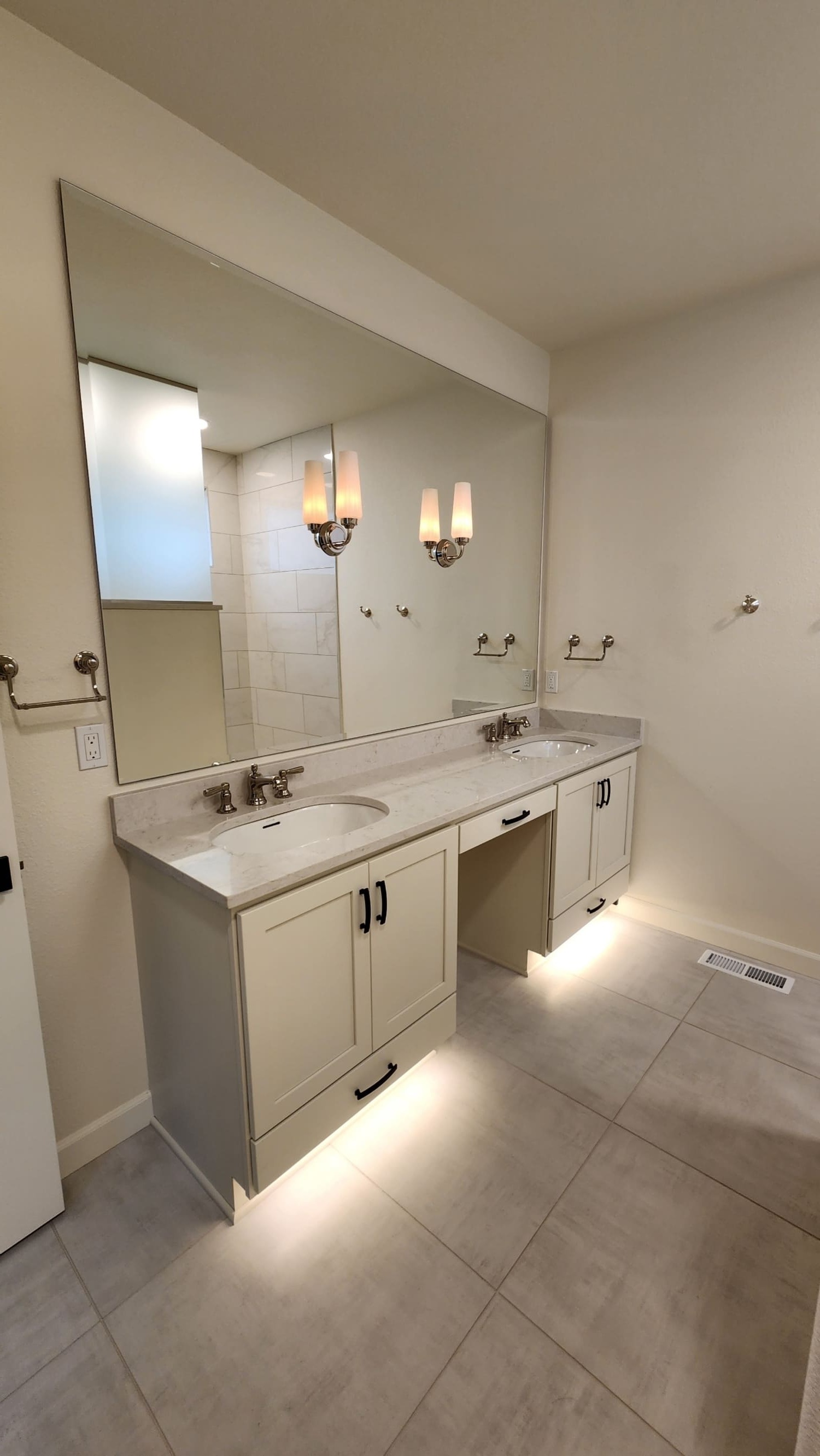 Bright white bathroom featuring clean lines, modern fixtures, and a minimalist design for a fresh, airy feel.
